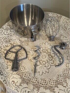 KitchenAid Stainless Steel 6 Qt Mixing Bowl Lift Stand Mixers w/3 Attachments